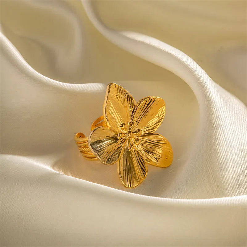 New Flower Ring