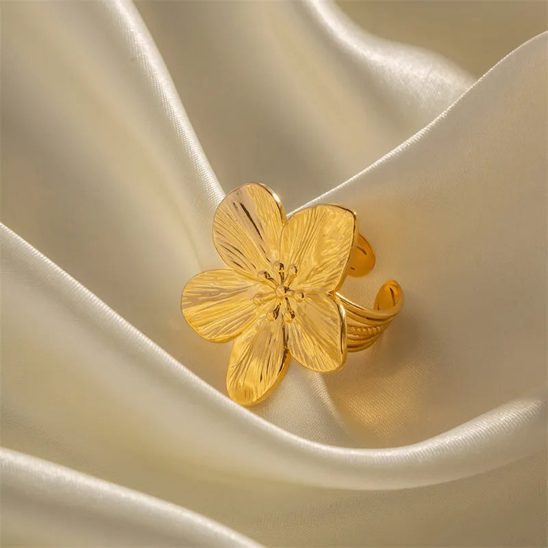 New Flower Ring