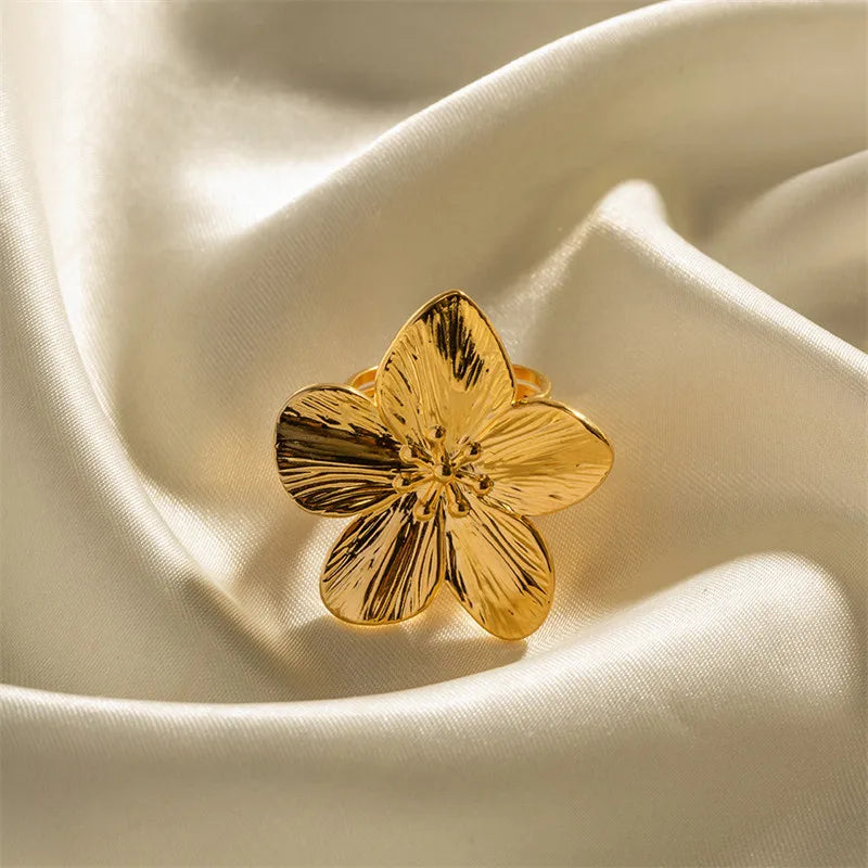 New Flower Ring