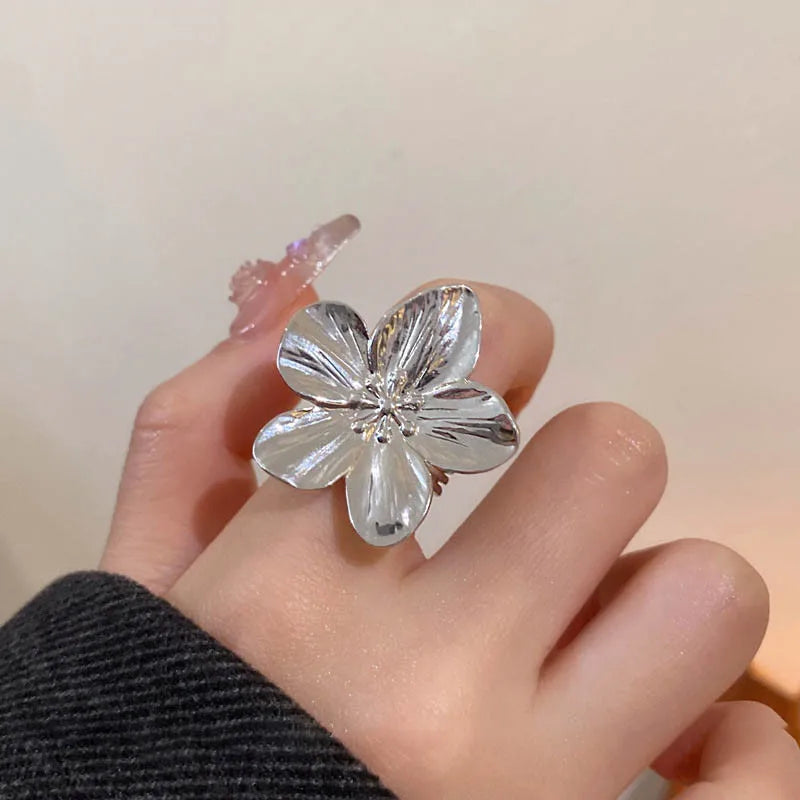 New Flower Ring