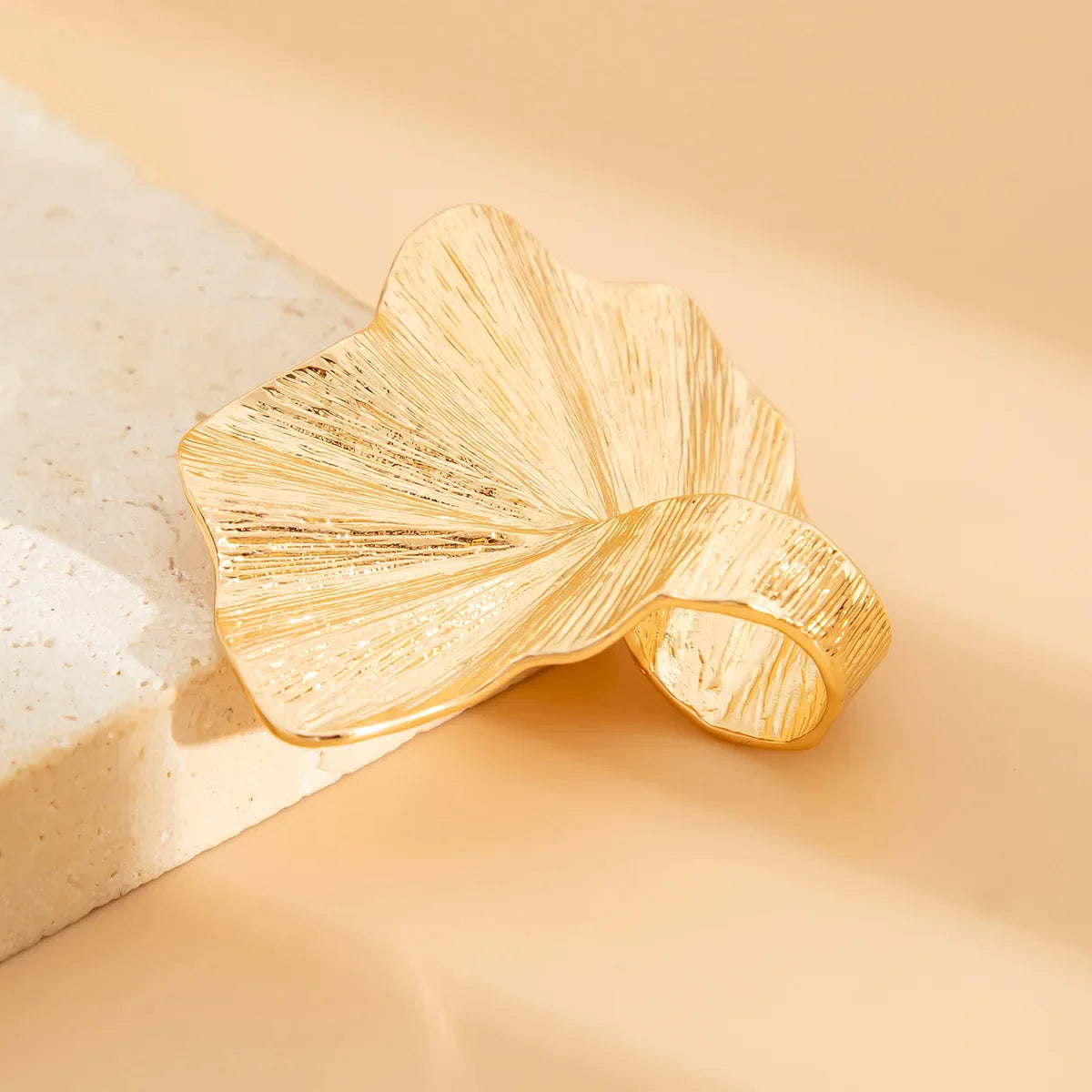Ginkgo Leaf Ring