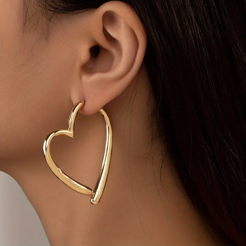 Fashion Personality Love Earrings