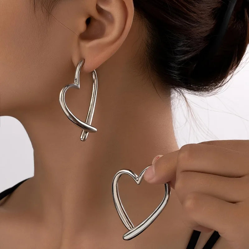 Fashion Personality Love Earrings